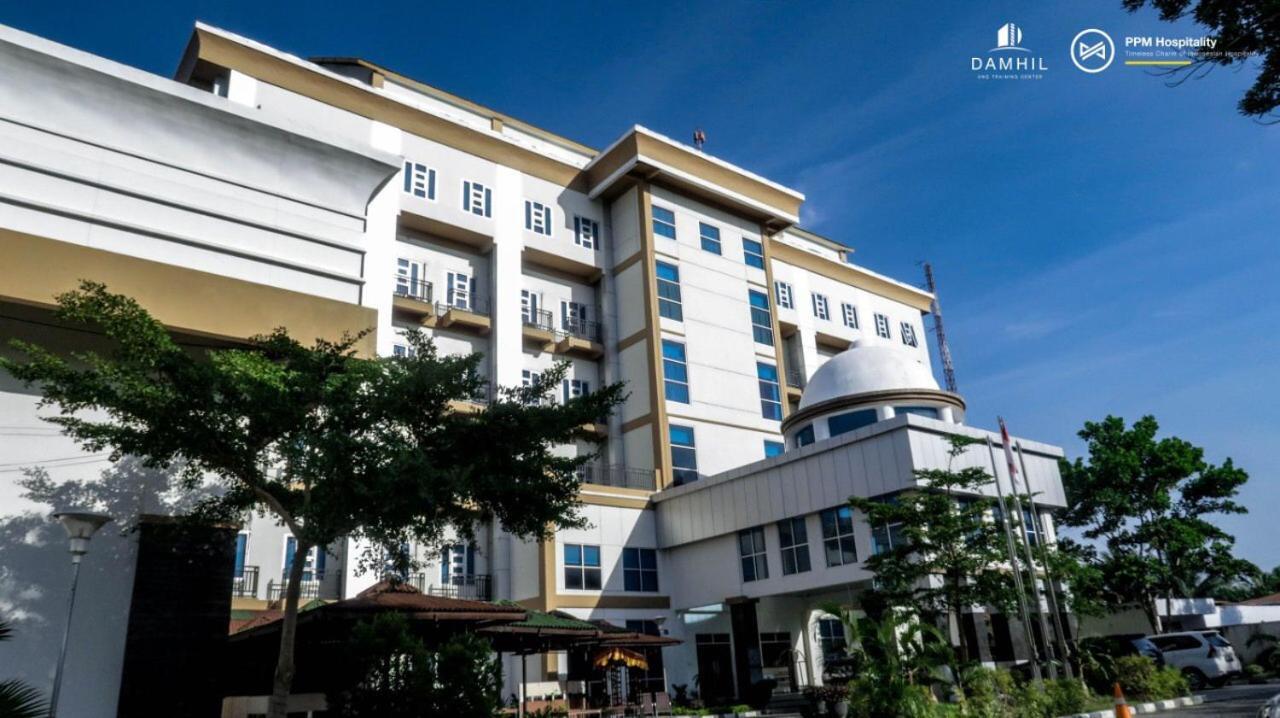 Training Centre Damhil Gorontalo Ngoại thất bức ảnh